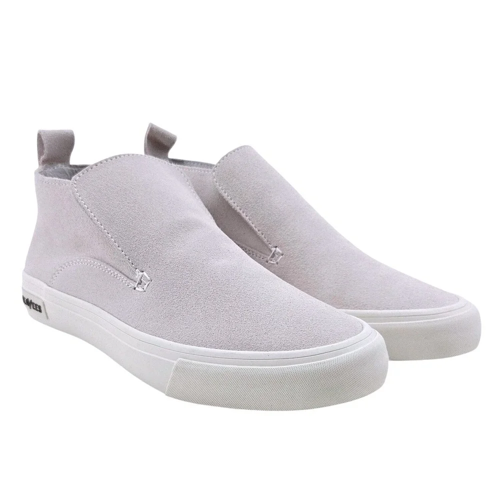 NWOT Seavees Womens Huntington Middie Sneakers - Size 7.5